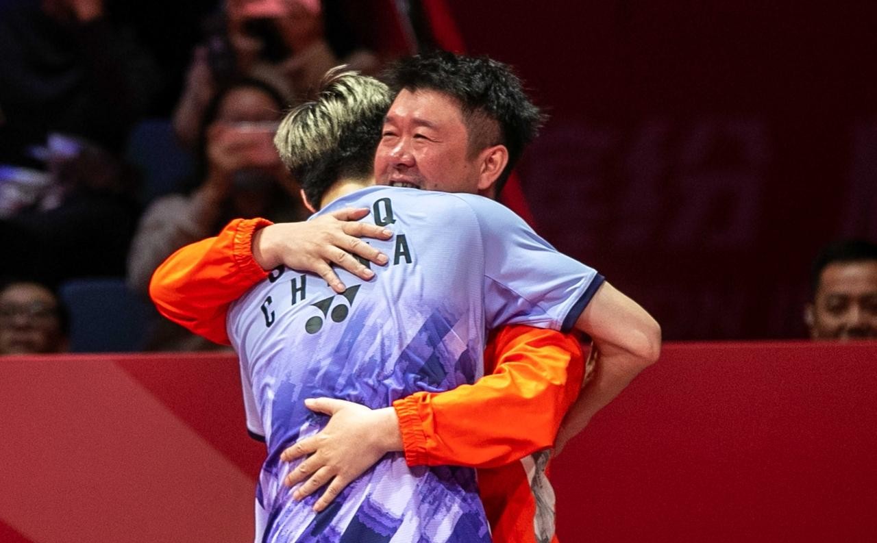 法国队轻取中国队，石宇奇关键制胜