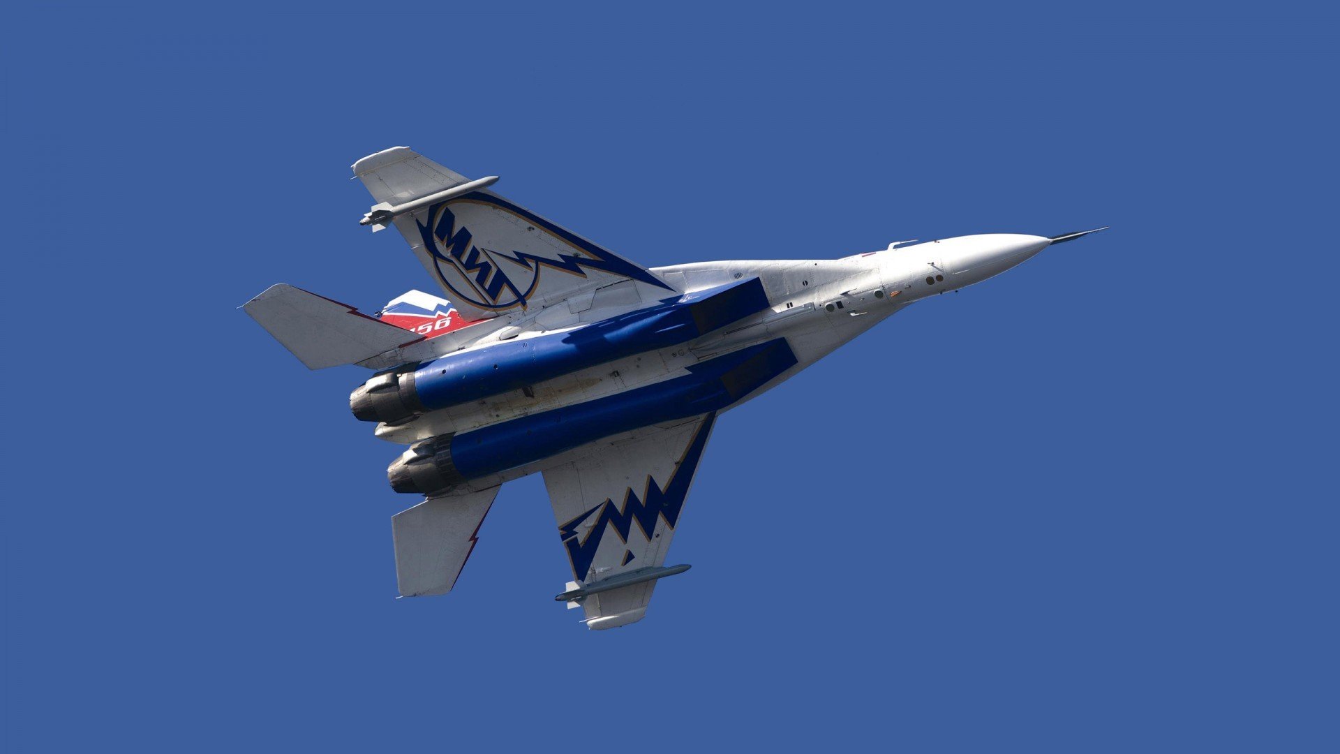 当骑士的铠甲被撕碎,篮网如何用一场击溃战,让马克西的疯狂变成克里夫兰的噩梦